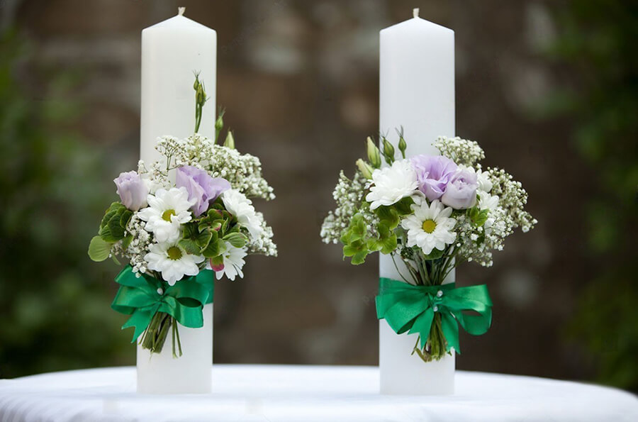 Lumânări de nuntă simple și sculptate