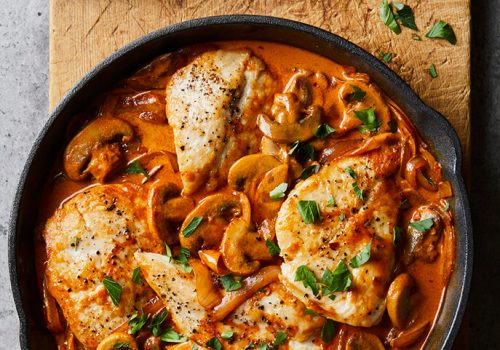 Papricaș de pui cu ciuperci